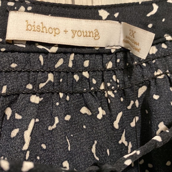 Bishop & Young | Black printed Wide sleeve Blouse | NWT | 2x - Picture 3 of 7
